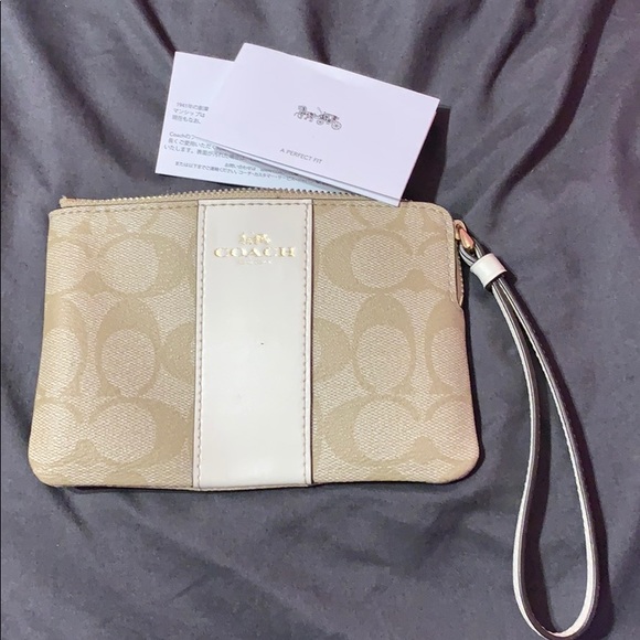 Coach Wristlet - Picture 1 of 2